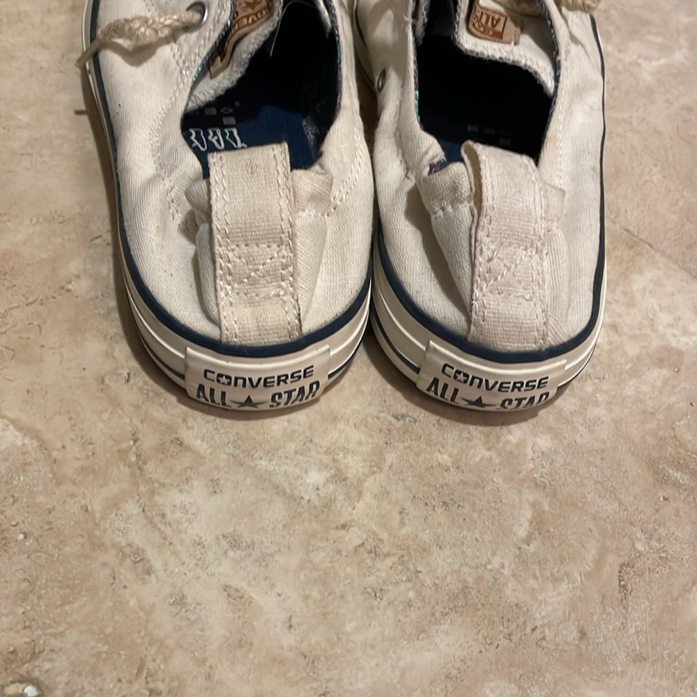 beige converse low tops in size 9.5 - Picture 3 of 7